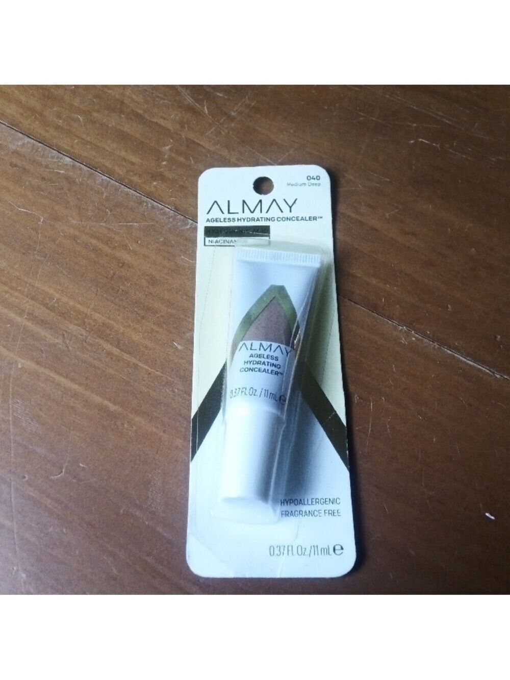Almay Ageless Hydrating Concealer Medium Deep 040
